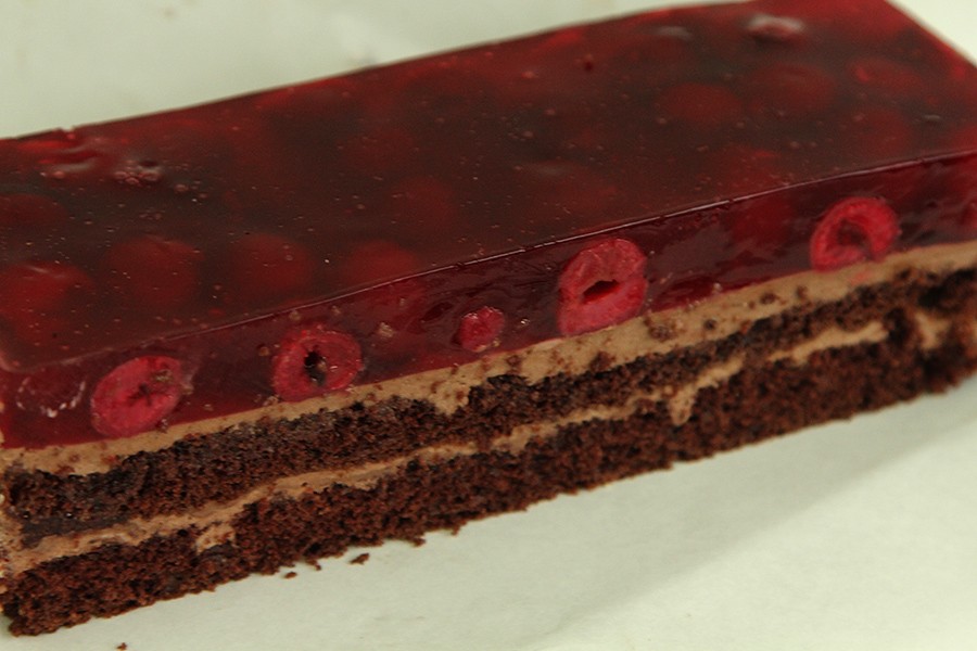 czekoladowy z wiśniami