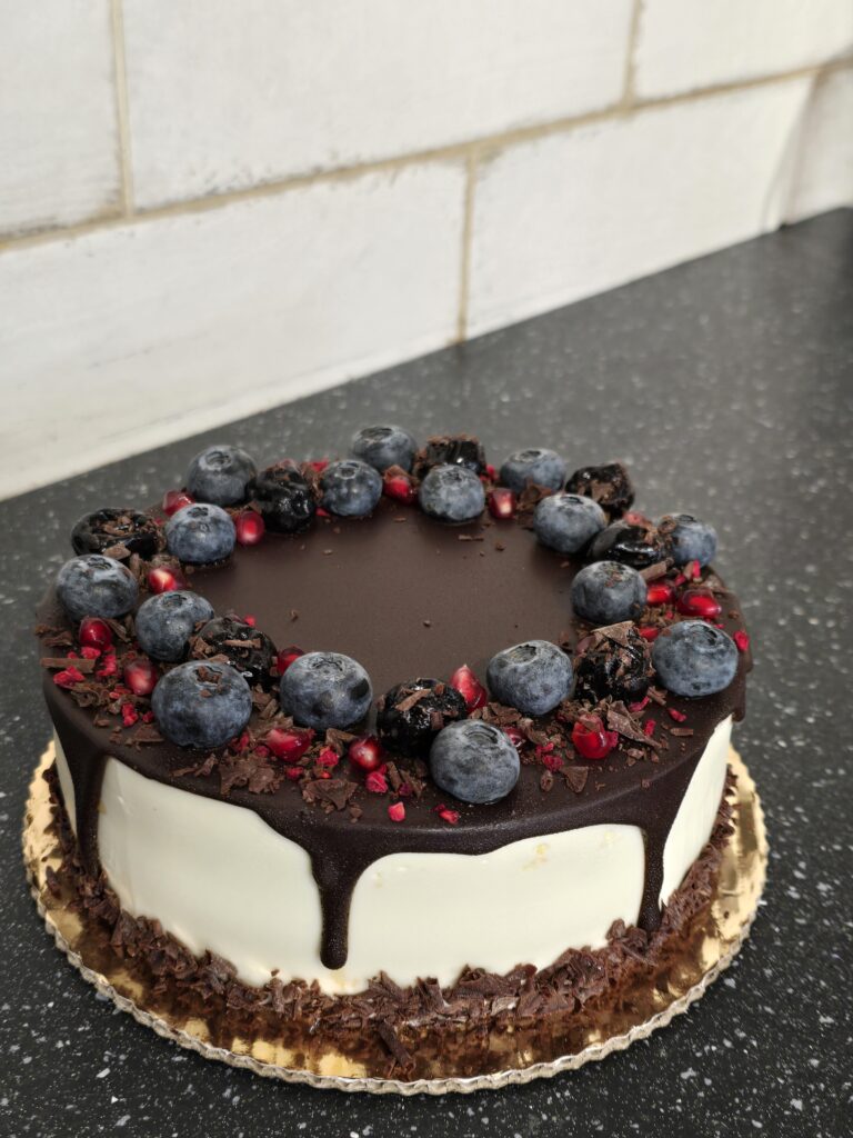 Tort biała czekolada