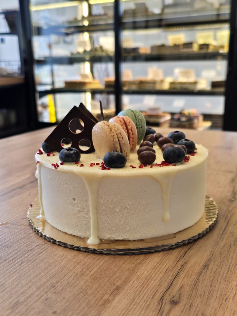 tort biała czekolada